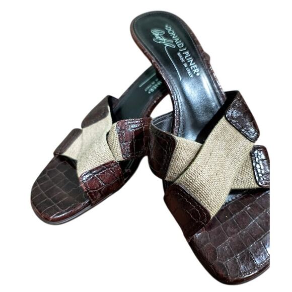 Donald J Pliner Embossed Leather Kitten Heel Sandals, Brown, Beige,  Size 6 - Picture 2 of 7
